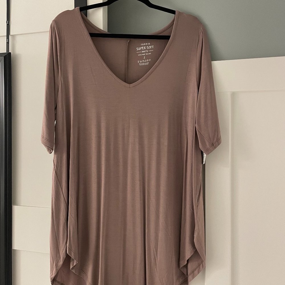 NWT Torrid - Super Soft Favorite Tunic - Size 2